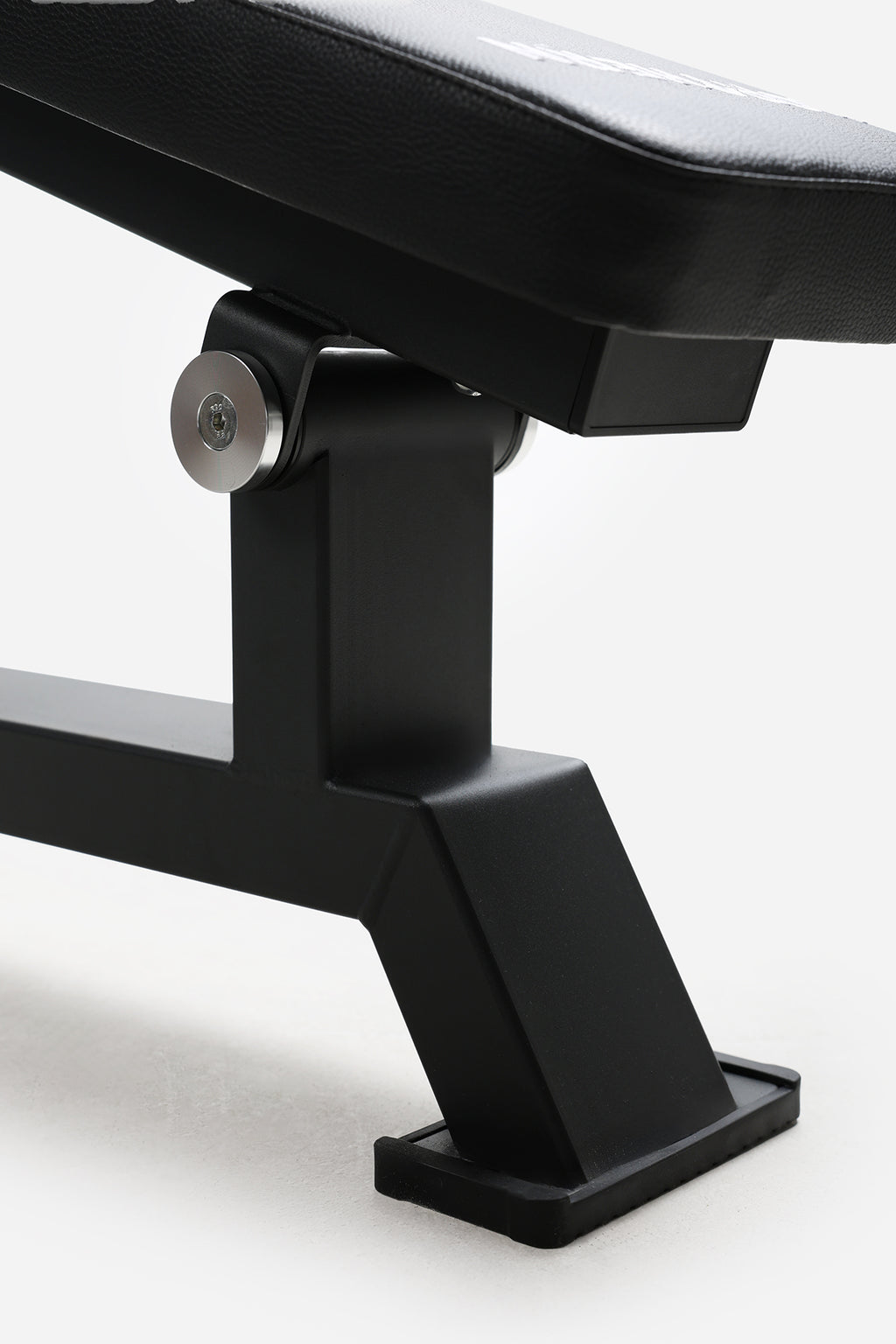 Northern Decline Bench Compact Footprint
